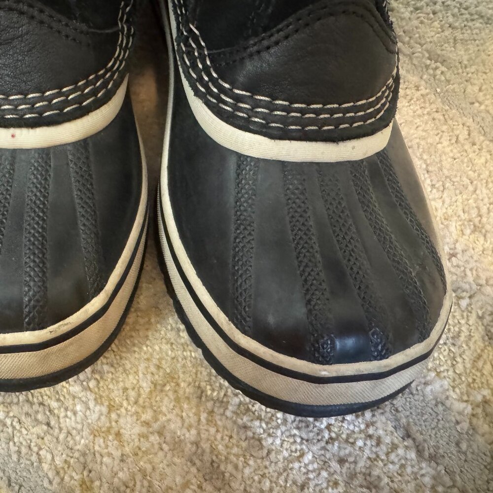 Sorel Joan of Arc Snow Boots, Black Waterproof Winter Faux Fur, Womens Size 6 - Picture 6 of 8